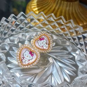 🆕 Hello Kitty earrings